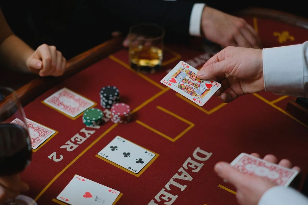 tt88 slot — giải thích luật chơi slot, bài bàn và điều kiện tham gia